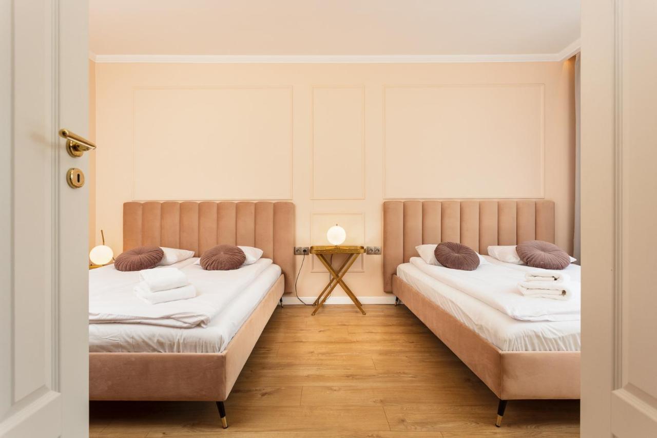Polka Apartment Красков Екстериор снимка